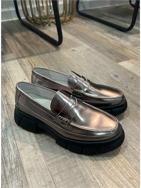 Marc Nolan Shoes - Marc Nolan Women’s Ms Calum Size 9 Silver Patent Leather Lug Sole Penny Loafers